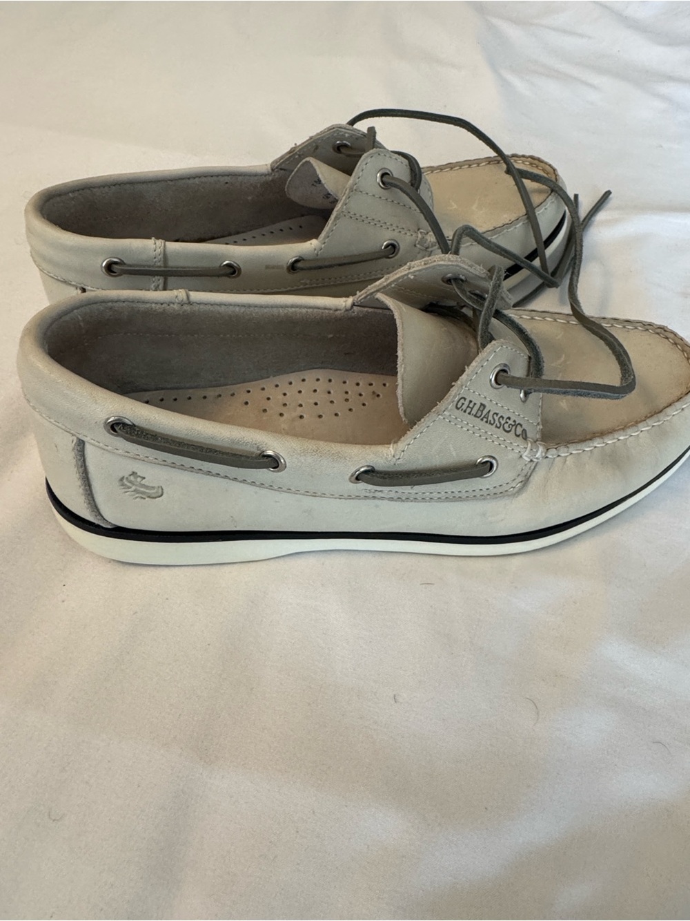 G.H. Bass & Co. Light Beige Leather Boat Shoes with Gray Laces